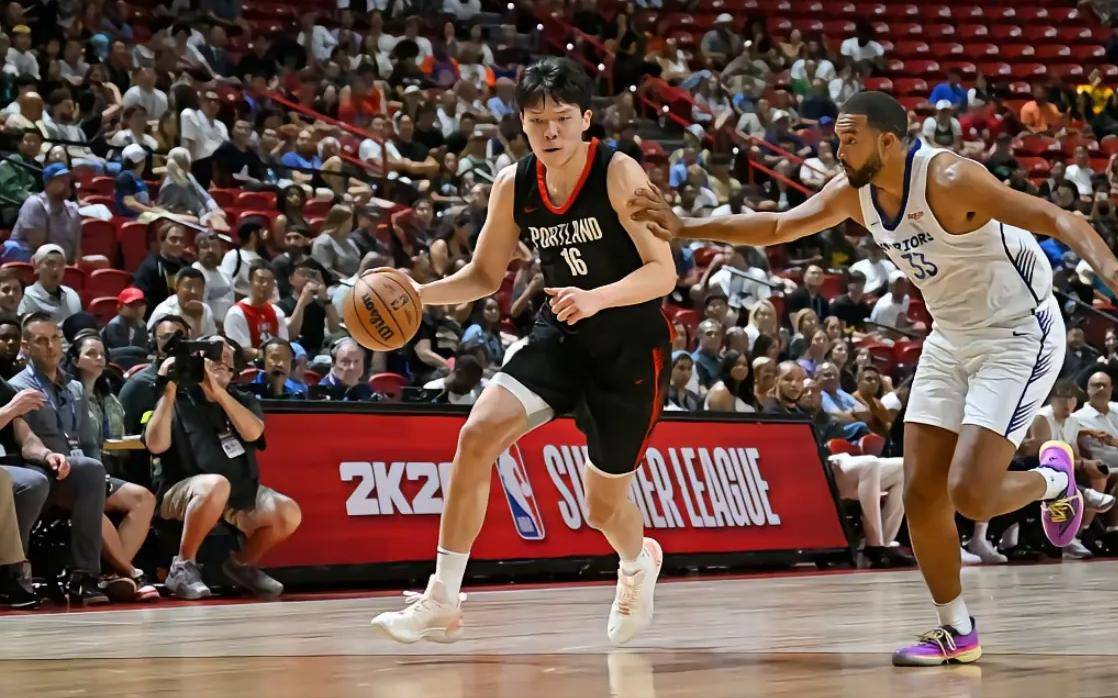 包含杨瀚森15分3板2帽NBA夏联开拓者击败鹈鹕的词条